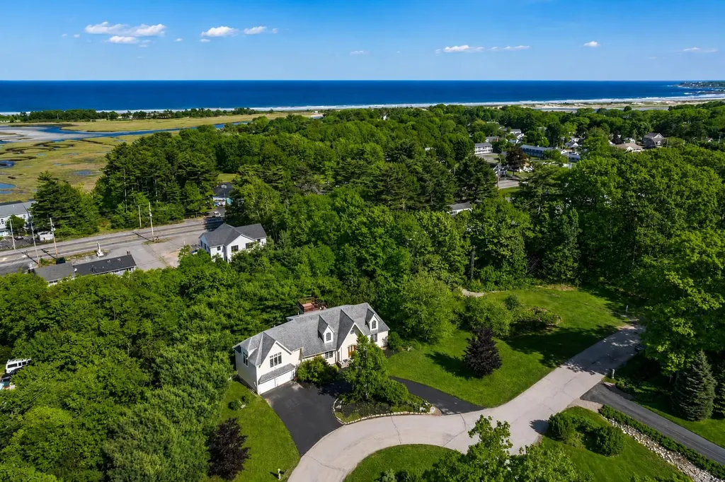84 Ocean Heights Lane Ogunquit ME 03907