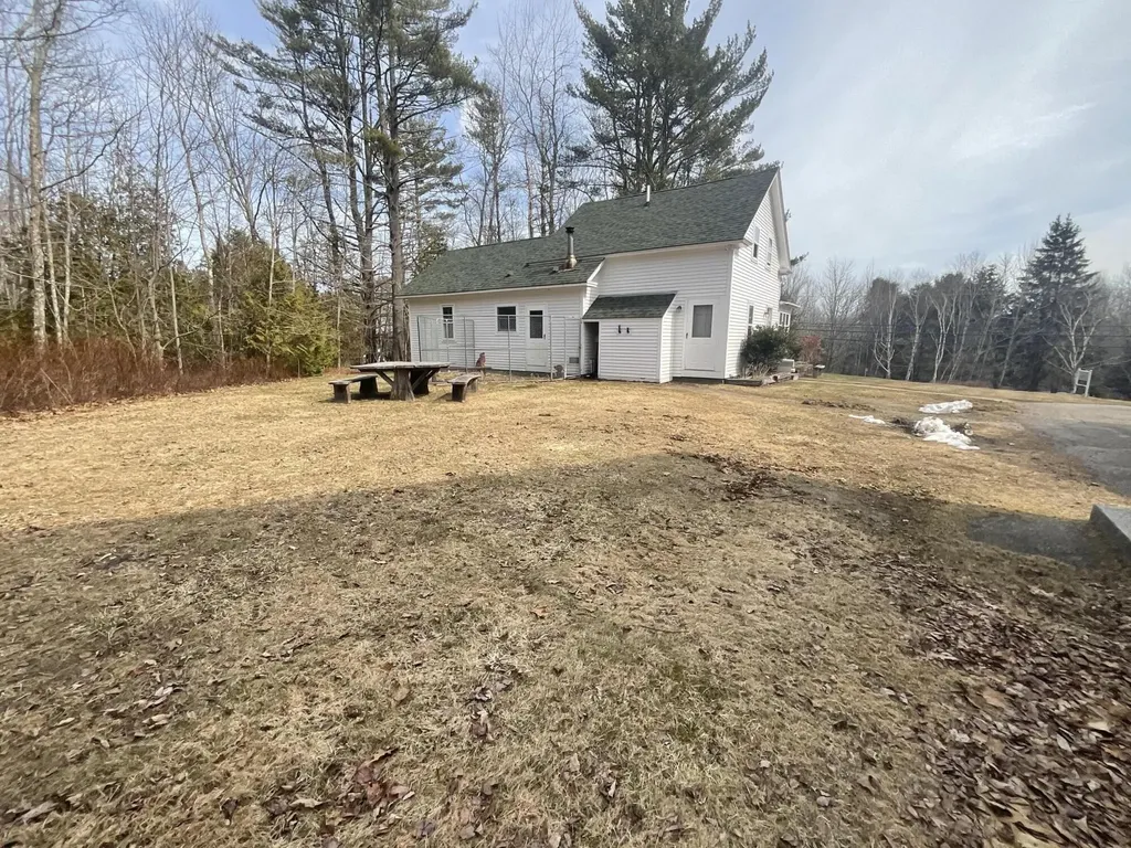 2122 Atlantic Highway Lincolnville ME 04849