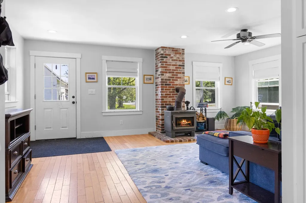 15 Watts Avenue Saint George ME 04860