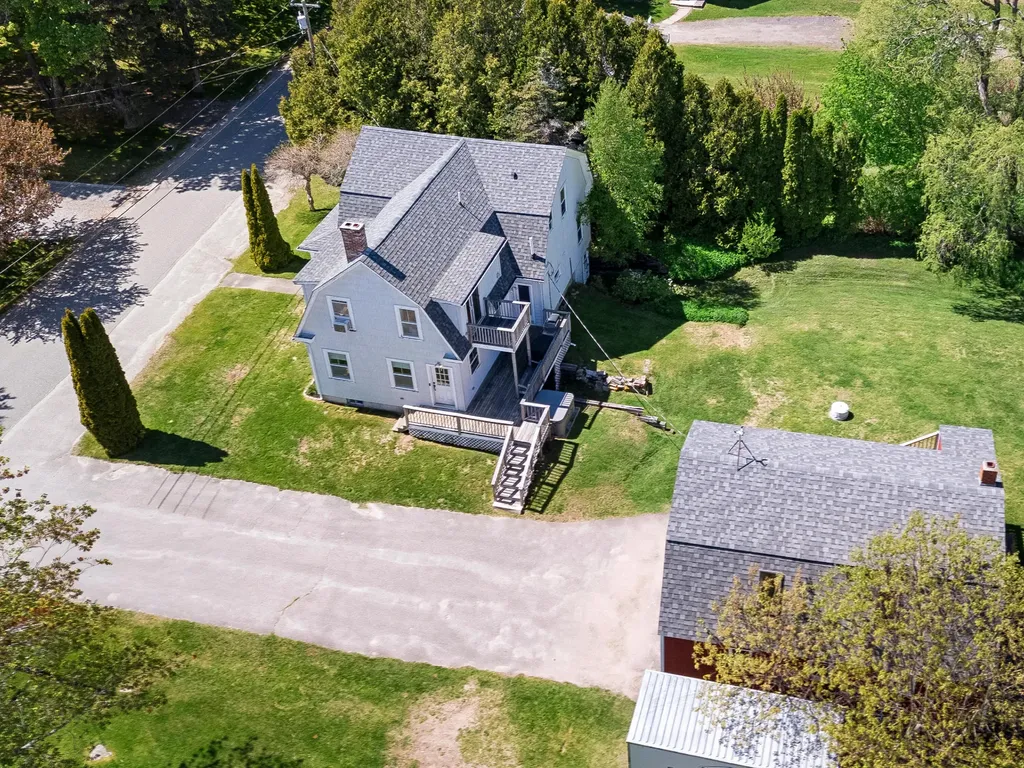 15 Watts Avenue Saint George ME 04860