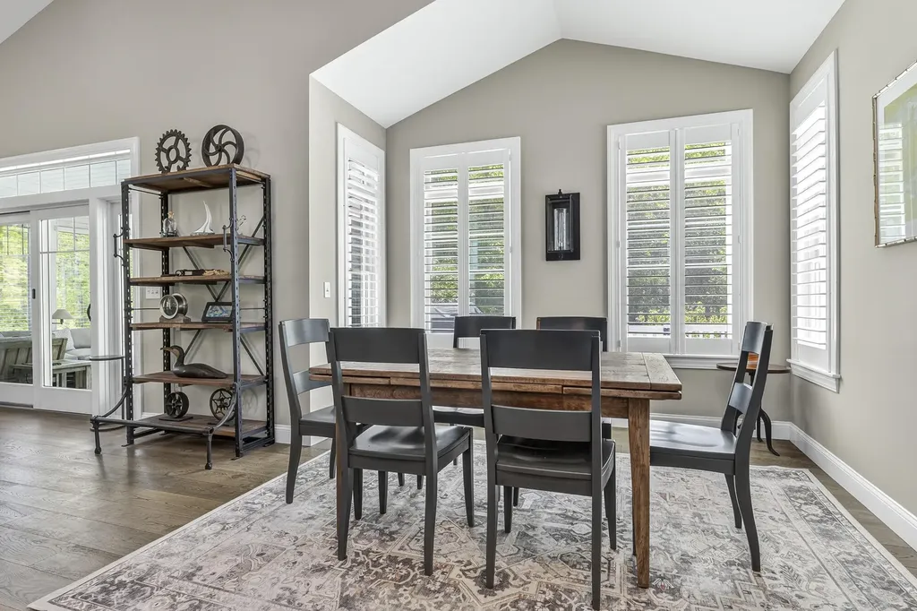 84 Magnolia Lane Yarmouth ME 04096