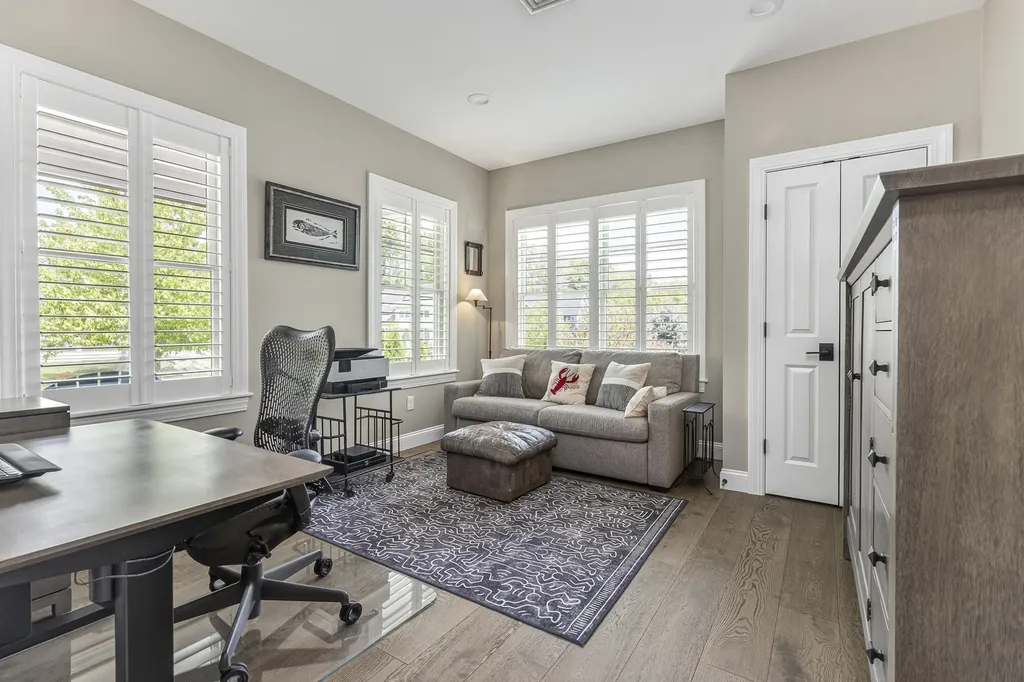 84 Magnolia Lane Yarmouth ME 04096