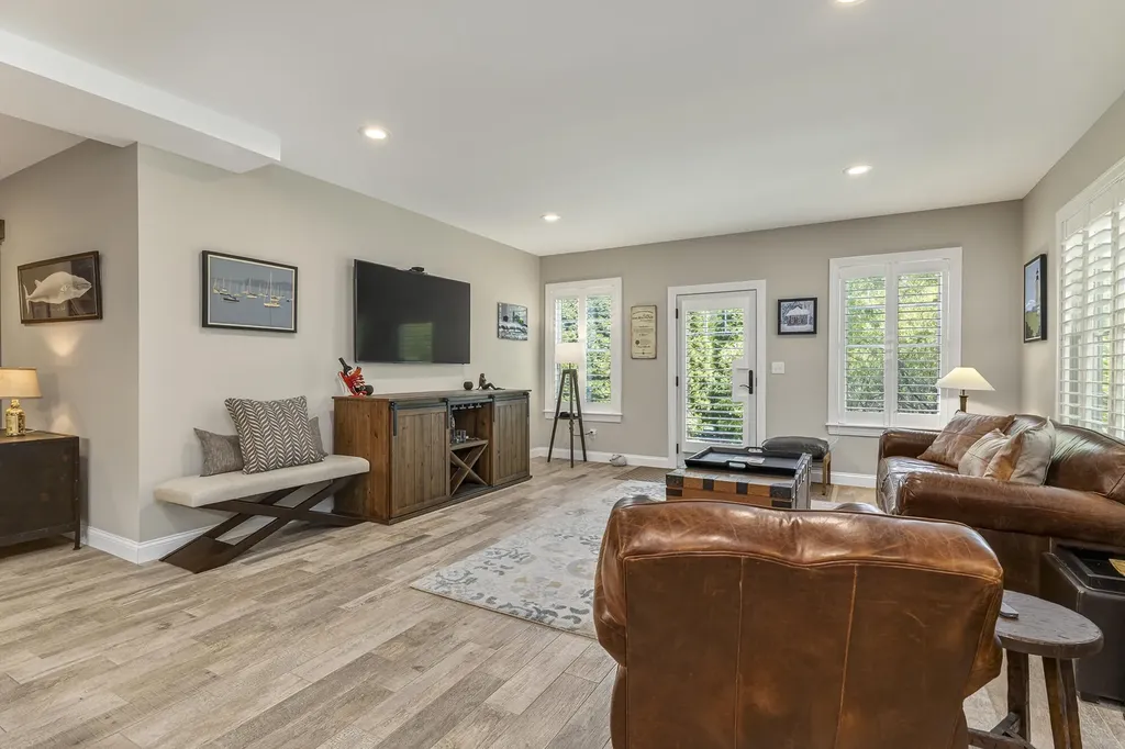 84 Magnolia Lane Yarmouth ME 04096