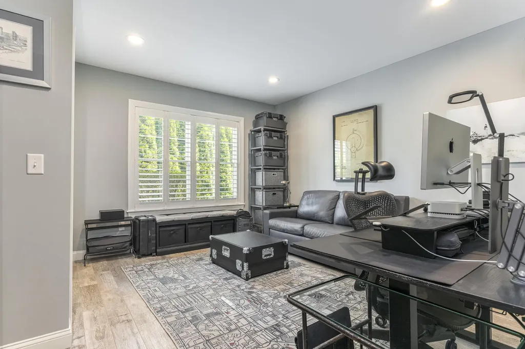 84 Magnolia Lane Yarmouth ME 04096