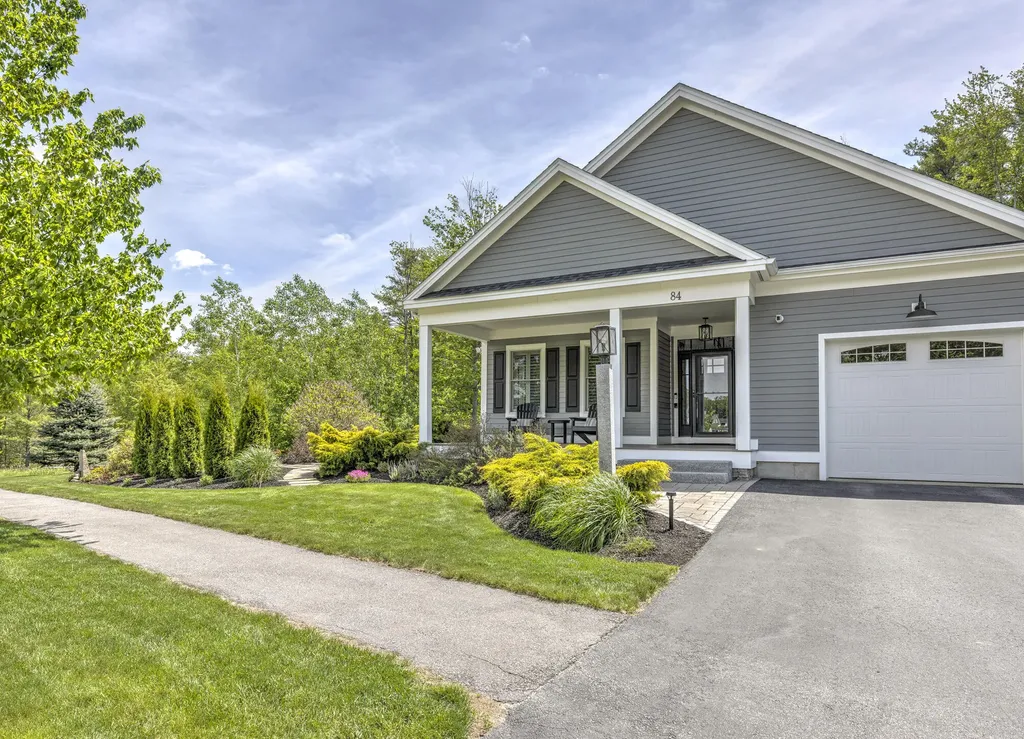 84 Magnolia Lane Yarmouth ME 04096