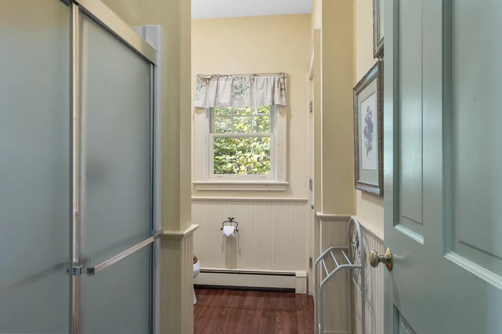 26 Miradon Lane Southport ME 04576