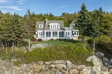 26 Miradon Lane Southport ME 04576