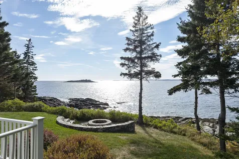 26 Miradon Lane Southport ME 04576