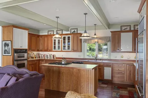 26 Miradon Lane Southport ME 04576