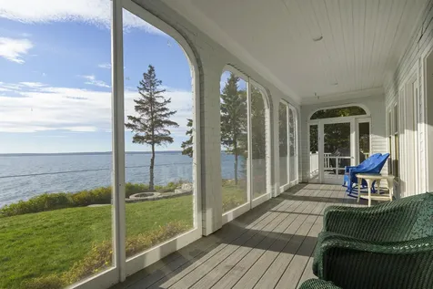 26 Miradon Lane Southport ME 04576