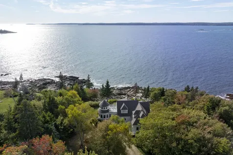26 Miradon Lane Southport ME 04576
