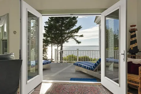 26 Miradon Lane Southport ME 04576