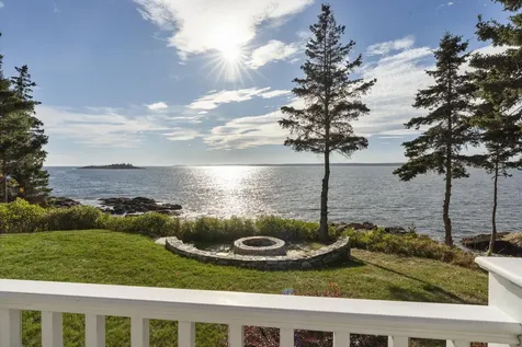 26 Miradon Lane Southport ME 04576