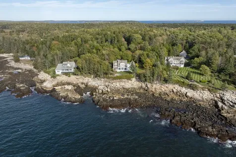26 Miradon Lane Southport ME 04576