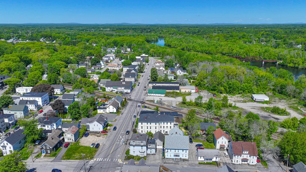 330 Main Street Biddeford ME 04005