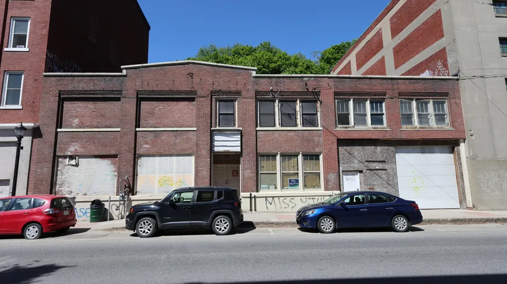 82 Water Street Augusta ME 04330