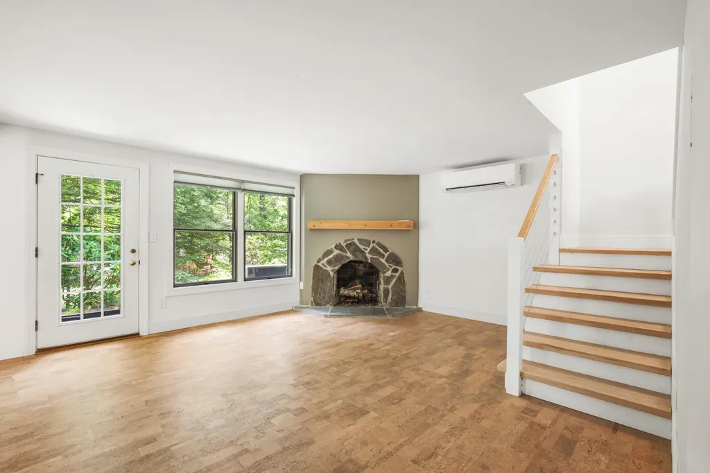 31 Concord Place Cape Elizabeth ME 04107