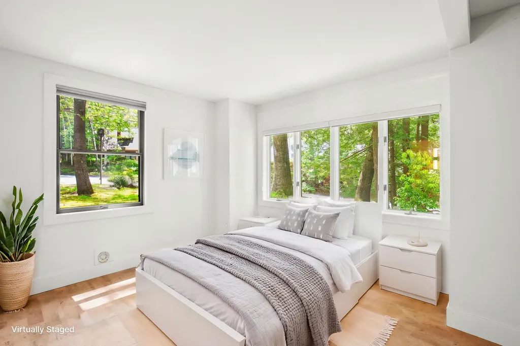 31 Concord Place Cape Elizabeth ME 04107