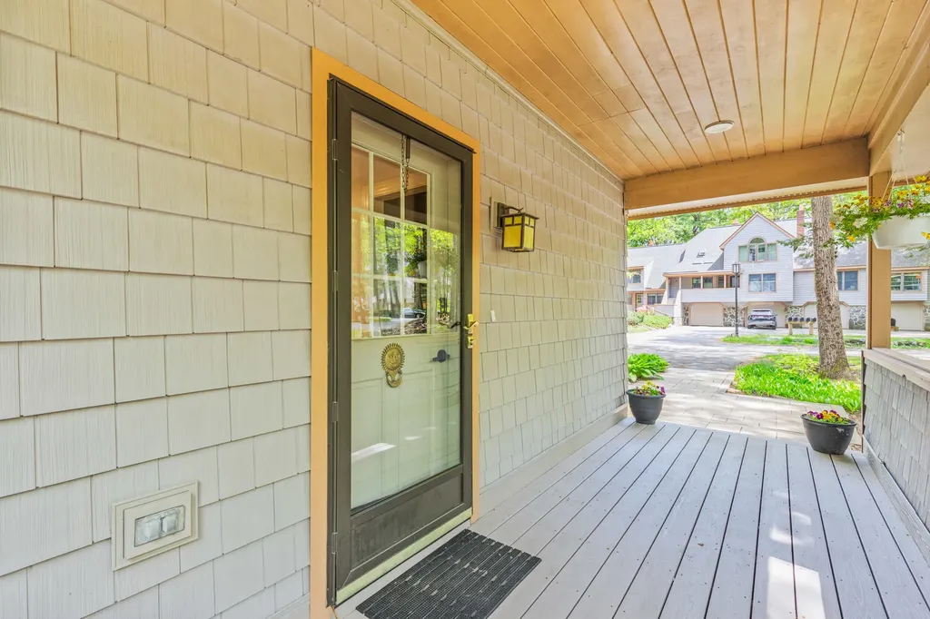 31 Concord Place Cape Elizabeth ME 04107