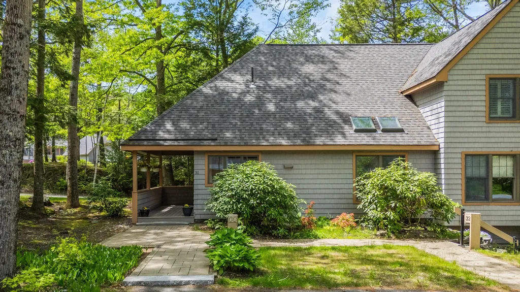 31 Concord Place Cape Elizabeth ME 04107