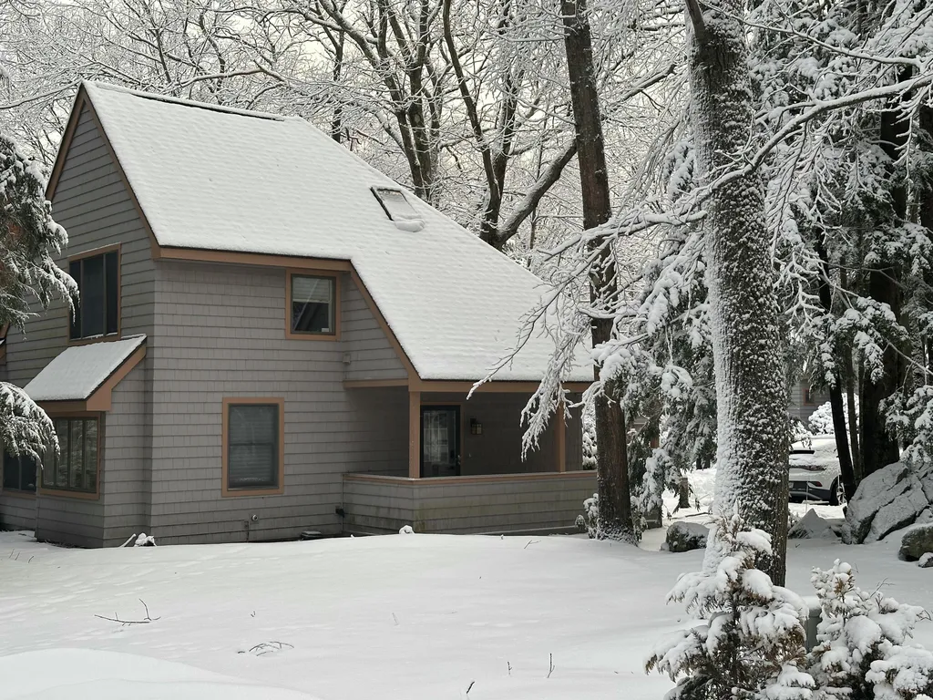 31 Concord Place Cape Elizabeth ME 04107