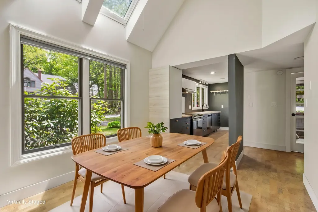 31 Concord Place Cape Elizabeth ME 04107