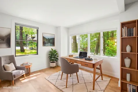 31 Concord Place Cape Elizabeth ME 04107