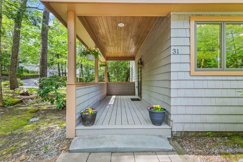 31 Concord Place Cape Elizabeth ME 04107