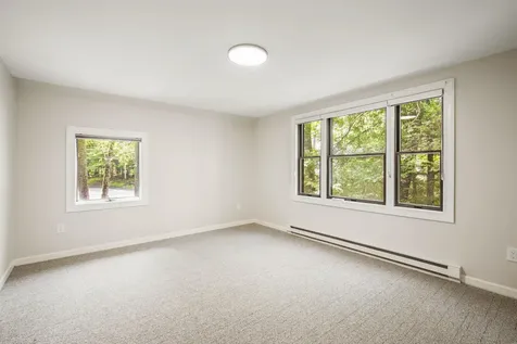 31 Concord Place Cape Elizabeth ME 04107