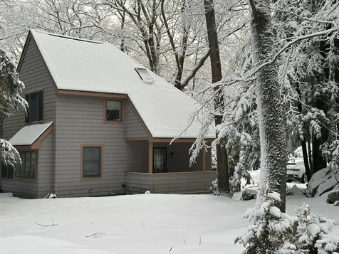 31 Concord Place Cape Elizabeth ME 04107