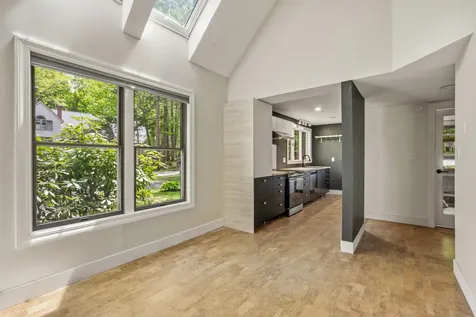 31 Concord Place Cape Elizabeth ME 04107
