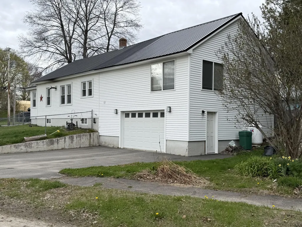 5 Spruce Street East Millinocket ME 04430