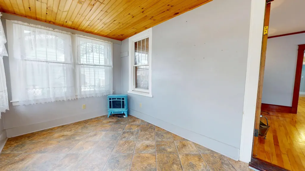 5 Spruce Street East Millinocket ME 04430
