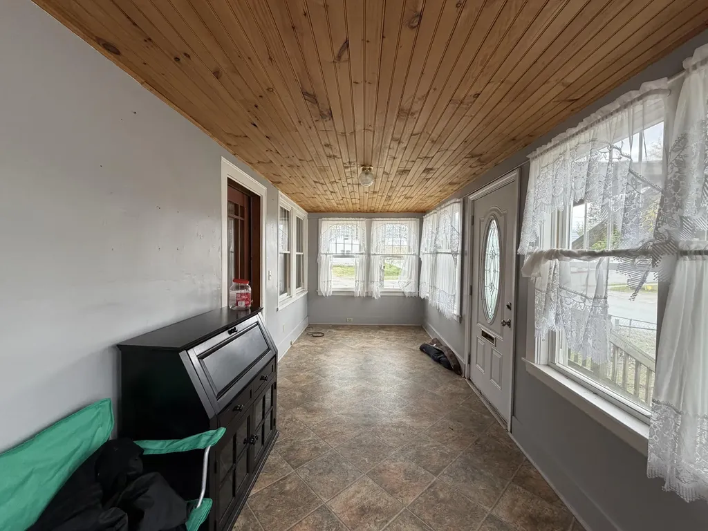 5 Spruce Street East Millinocket ME 04430
