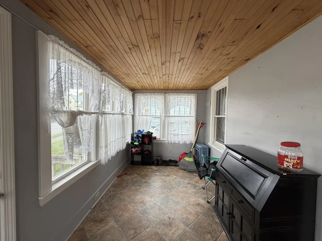 5 Spruce Street East Millinocket ME 04430