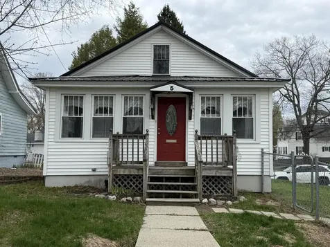5 Spruce Street East Millinocket ME 04430