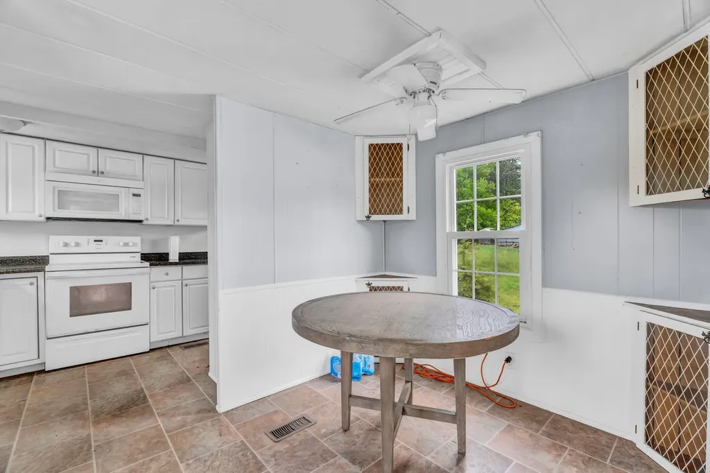 581 Rockland Road Somerville ME 04348