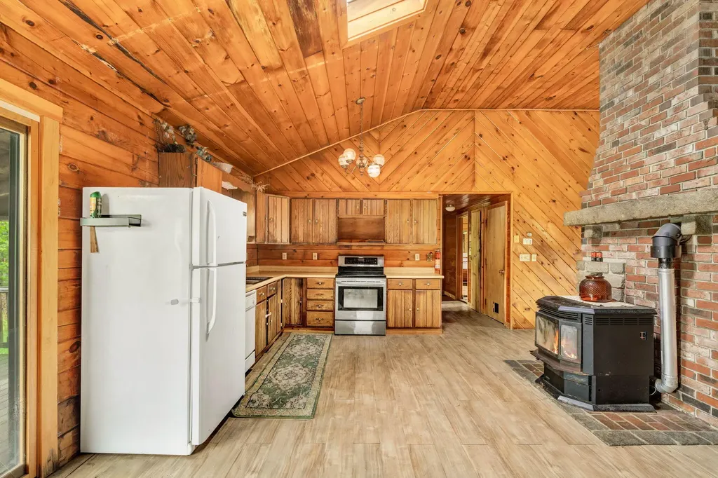 581 Rockland Road Somerville ME 04348
