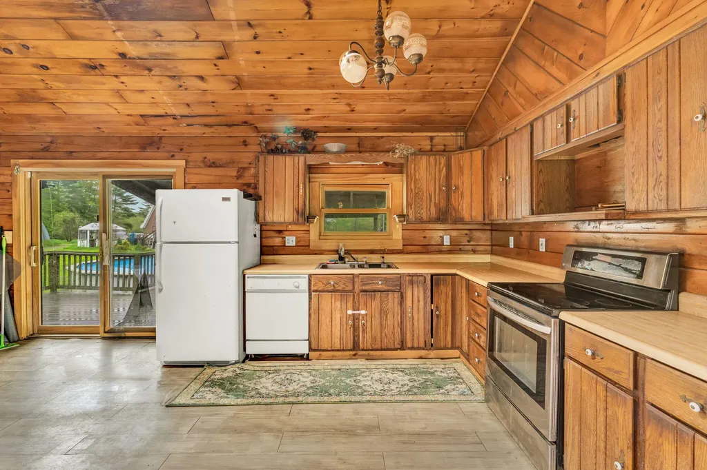 581 Rockland Road Somerville ME 04348
