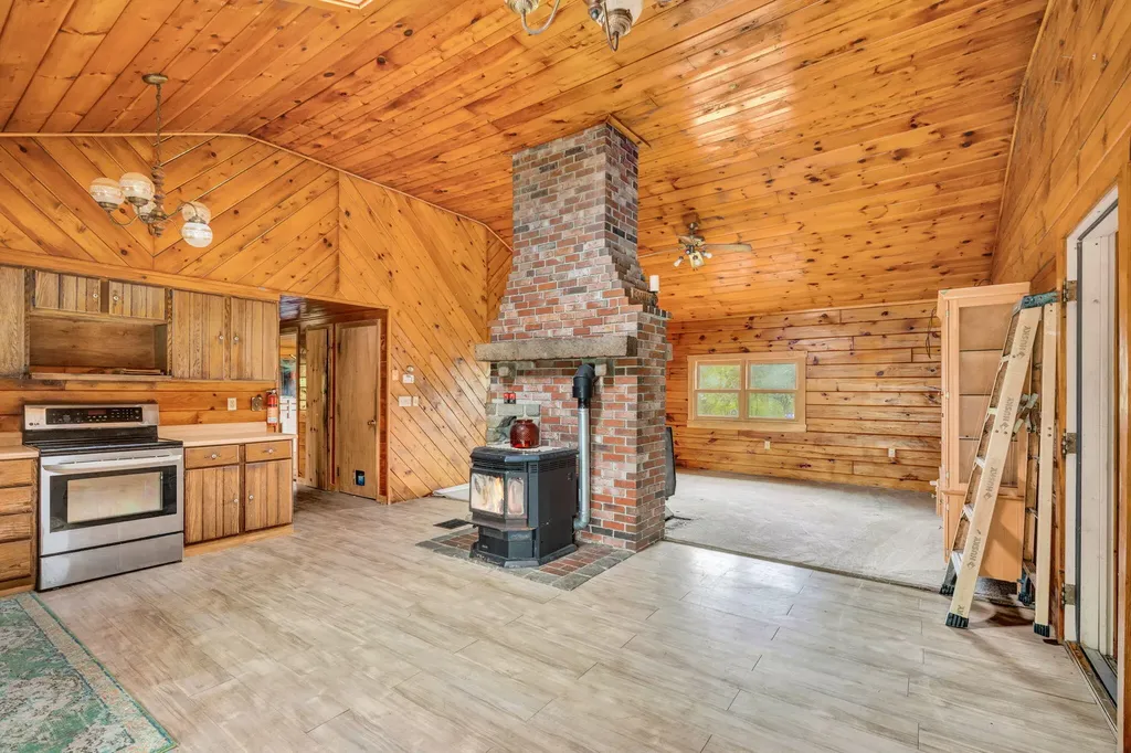 581 Rockland Road Somerville ME 04348