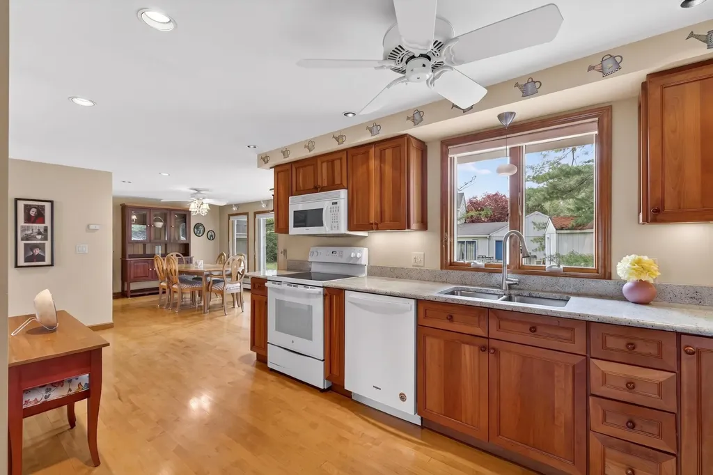 28 Marlboro Avenue Augusta ME 04330