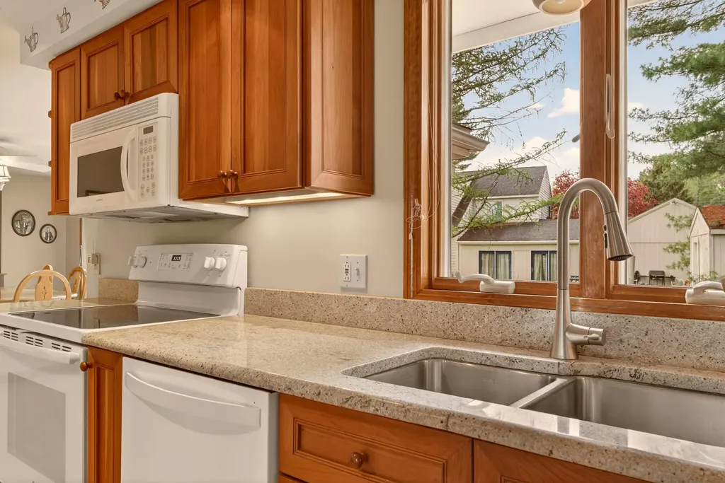 28 Marlboro Avenue Augusta ME 04330