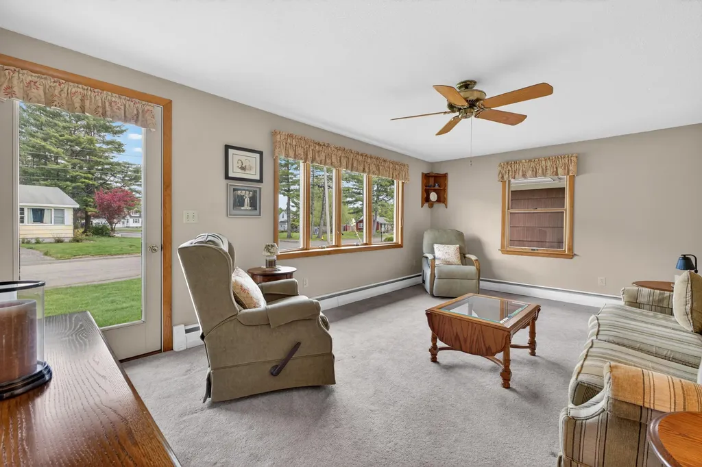 28 Marlboro Avenue Augusta ME 04330