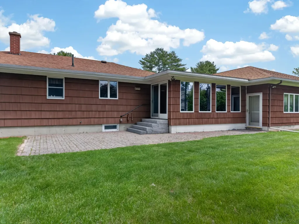 28 Marlboro Avenue Augusta ME 04330
