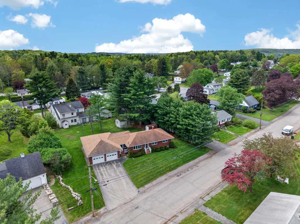 28 Marlboro Avenue Augusta ME 04330