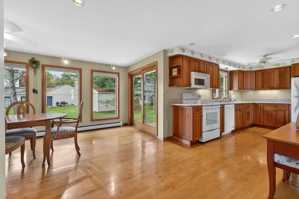 28 Marlboro Avenue Augusta ME 04330