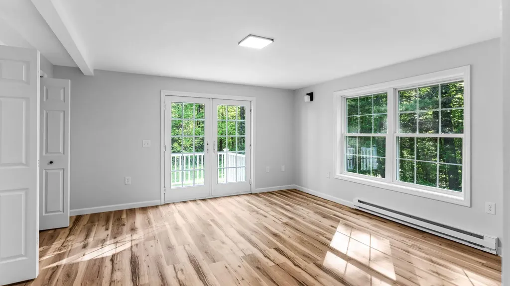 16 Dyer Road Raymond ME 04071