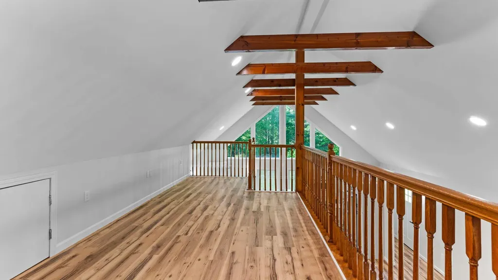 16 Dyer Road Raymond ME 04071