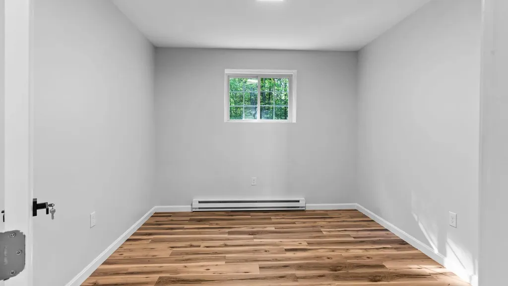 16 Dyer Road Raymond ME 04071