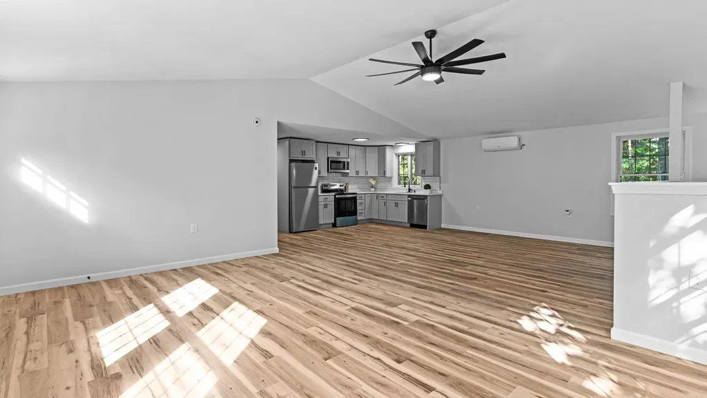 16 Dyer Road Raymond ME 04071